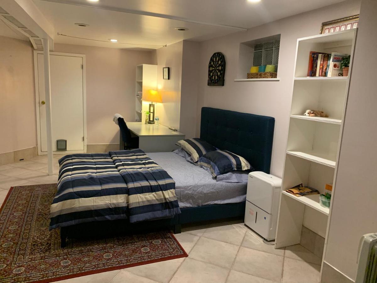 Separate Big Near Jfk And Laguardia Airport Habitación en casa particular